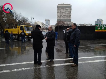 Nəsimi rayon İcra başçısı Asif Əsgərov partlayış baş verən ərazidə olub - FOTO