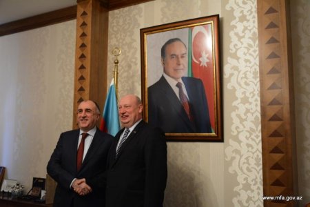 Elmar Məmmədyarov Aİ-nin nəqliyyat və mobillik üzrə baş direktoru ilə görüşüb