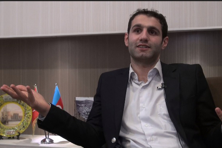 Dərsini replə deyən lənkəranlı müəllim “Yeni Müsavat”ın qonağı oldu: “Nazir müavini mənə dedi ki...” - VİDEO, FOTOLAR Dərsini replə deyən lənkəranlı müəllim “Yeni Müsavat”ın qonağı oldu: “Nazir müavini mənə dedi ki...” - VİDEO, FOTOLAR