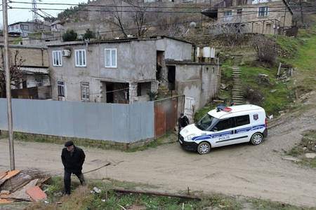 Bayılda sürüşmə zonasında son durum: əhali kirayə pulu tələb edir- Reportaj, Fotolar