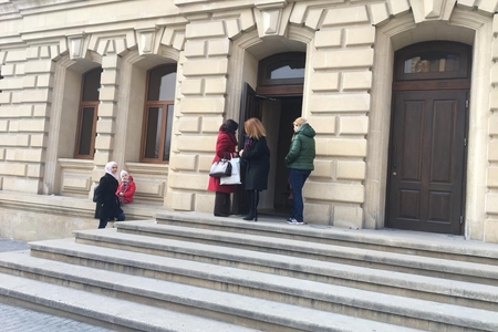 Kimdir günahkar? - 132-134 saylı Təhsil Kompleksinin valideynləri məsələ ilə bağlı münasibət bildirdi