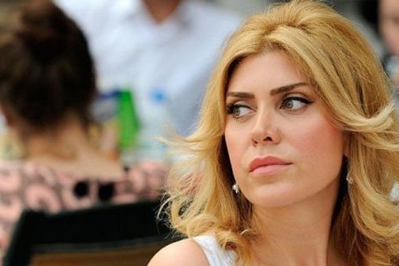 Polis Xoşqədəmin efirinə gəldi: Canlı yayımda həbs (VİDEO)