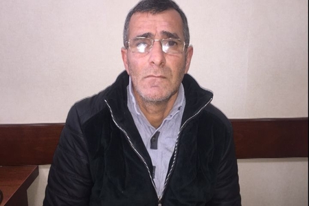 Bakı Dəniz Vağzalının ərazisində avtomatlı şəxs tutulub Bakı Dəniz Vağzalının ərazisində avtomatlı şəxs tutulub