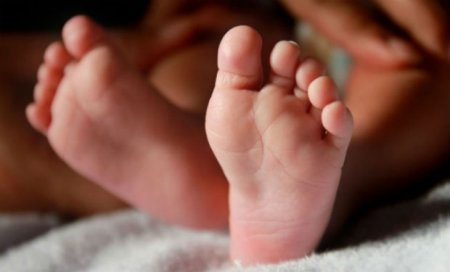 Suraxanı rayonunda 2 yaşlı körpə zəhərlənib