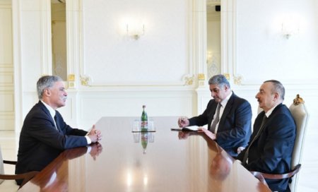 İlham Əliyev Formula-1 qrupunun baş icraçı direktorunu qəbul etdi