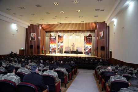 В воинских частях проведен день поминовения в связи с годовщиной Ходжалинской трагедии