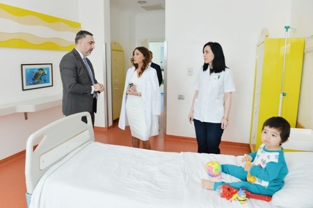 Birinci vitse-prezident Mehriban Əliyeva Talassemiya Mərkəzində olub - FOTO