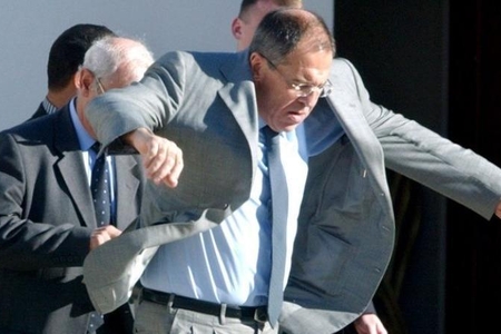 Putinin və ermənilərin sədaqətli nökəri - Lavrov getsə... Putinin və ermənilərin sədaqətli nökəri - Lavrov getsə...