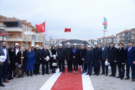 Nəsimi rayonunun nümayəndə heyəti Kocaeli vilayətində Xocalı faciəsinə həsr olunmuş silsilə tədbirlərdə iştirak etmişlər - FOTOLAR