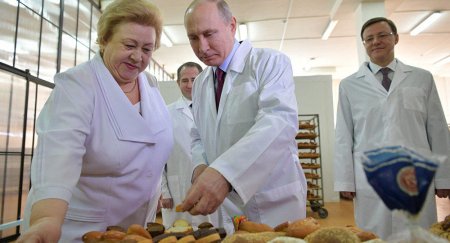 Putin: Qadınların kişilərə görə müəyyən üstünlükləri var