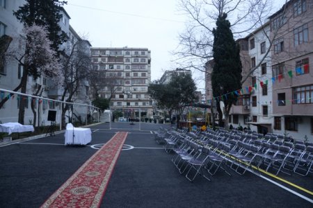 Nəsimi rayonunda Novruz bayramı ərəfəsində növbəti “Abad həyət” sakinlərin istifadəsinə verildi