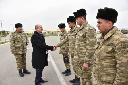 Nəsimi rayon ictimaiyyətinin nümayəndələri cəbhə bölgəsində xidmət edən əsgərlərlə Novruz bayramını qeyd etdilər - FOTOLAR