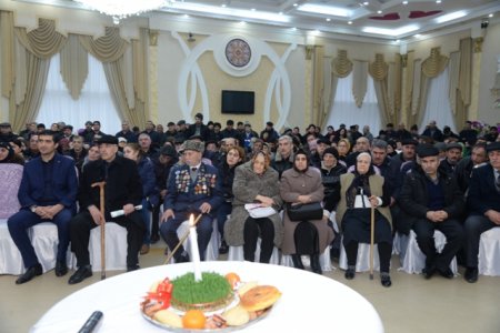 Novruz Bayramı ilə əlaqədar Nəsimi rayonunda ənənəvi olaraq imkansız ailələrə bayram payları təqdim olunmuşdur