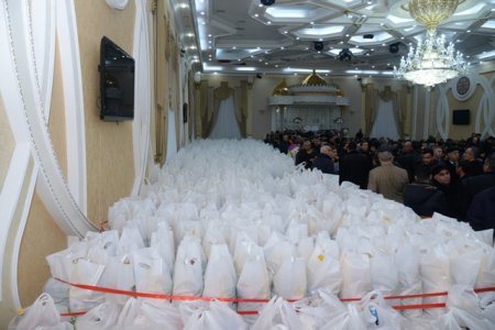 Novruz Bayramı ilə əlaqədar Nəsimi rayonunda ənənəvi olaraq imkansız ailələrə bayram payları təqdim olunmuşdur