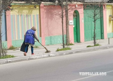 “Bizə qol çəkdirirlər ki, maşın vursa, nəsə olsa...”