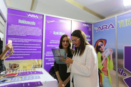 Qənirə Paşayeva Sivasda Azərbaycan Xalq Cümhuriyyəti ilə bağlı konfrans verib