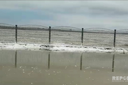 Masazırda duz gölü daşıb, yolu su basıb- VİDEO