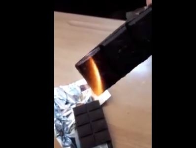 DİQQƏT! – Uşaqlarınıza bu şokoladı yedirməyin-VIDEO DİQQƏT! – Uşaqlarınıza bu şokoladı yedirməyin-VIDEO