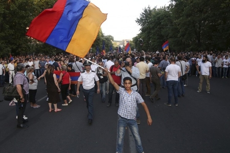 Ermənistan bundan əl çəkməlidir - ABŞ mediası