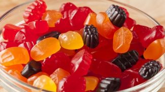 Uşaqların vaz keçə bilmədiyi bu 3 qidanı əsla ONLARA VERMƏYİN! – XƏRÇƏNG YARADIR