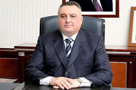 İntihar edən polkovnikin qardaşı Eldar Mahmudovu məhkəməyə verdi - sabiq nazir məhkəməyə gələcək