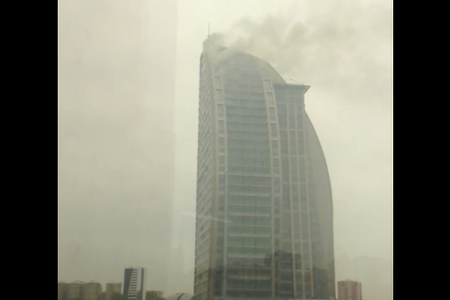 Bakıda “Trump Tower Baku” yandı – VİDEO