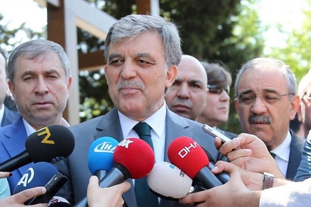 Abdullah Gül Türkiyədə keçiriləcək seçkilərdə prezidentliyə namizəd olmayacaq