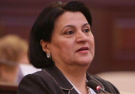 Deputatdan sərt tənqid: Magistratura səviyyəsinə bərabər tutulan ali təhsil?