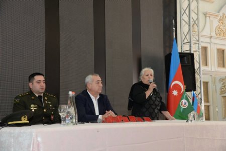 Nəsimi rayonunda 2 aprel döyüşlərinin şəhidləri ehtiramla yad edildi