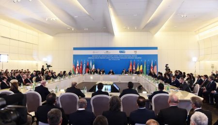 Nazirlərin Bakı toplantısı sona çatdı - Yeniləndi