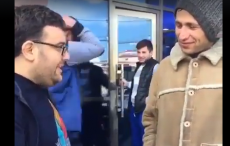 Səbuhi Xanlarov əqli məhdudiyyətli gənci ələ saldı, təhqir etdi – VİDEO