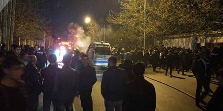 Bakıda təcili yardım maşını yandı