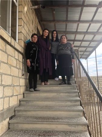 Qənirə Paşayeva Tovuzda sakinlərlə görüşüb, qayğı və problemləri ilə maraqlanıb