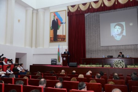 Nəsimi rayonunda görkəmli oftalmoloq-alim, akademik Zərifə Əliyevanın xatirəsinə həsr edilmiş tədbir keçirilmişdir - FOTOLAR