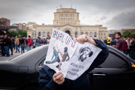 Azərbaycan bir güllə atmadan Ermənistanı parçaladı