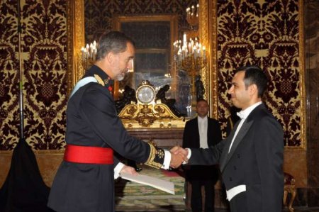 REKTORUN SƏFİR OĞLU İLƏ BAĞLI QALMAQAL - Fəaliyyəti araşdırılır REKTORUN SƏFİR OĞLU İLƏ BAĞLI QALMAQAL - Fəaliyyəti araşdırılır