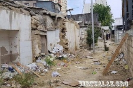 “Birdəfəlik sökmürlər ki, canımız bu zülmdən qurtara...” “Birdəfəlik sökmürlər ki, canımız bu zülmdən qurtara...”