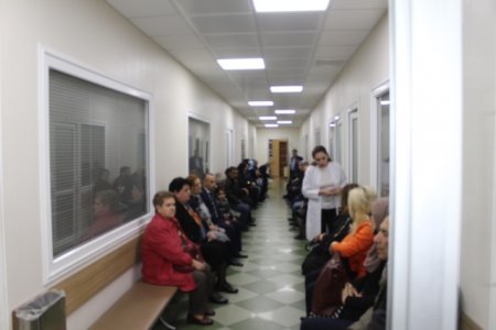 Nəsimi rayonunda aztəminatlı ailələrin göz müayinəsi təşkil edildi - FOTOLAR