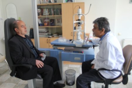 Nəsimi rayonunda aztəminatlı ailələrin göz müayinəsi təşkil edildi - FOTOLAR