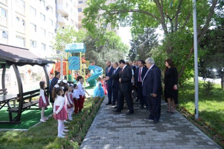 Nəsimi rayonunda Ümummilli lider Heydər Əliyevin anadan olmasının  95-ci ildönümü münasibətilə yeni park istifadəyə verildi - FOTOLAR 