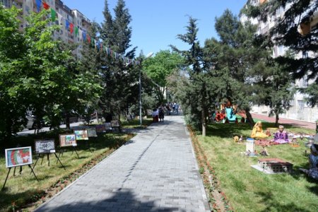 Nəsimi rayonunda Ümummilli lider Heydər Əliyevin anadan olmasının  95-ci ildönümü münasibətilə yeni park istifadəyə verildi - FOTOLAR 