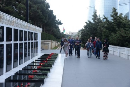 Türkiyə Respublikasının İzmit bələdiyyəsinin nümayəndə heyəti  Bakı şəhərinə səfərə gəlmişlər- FOTOLAR 