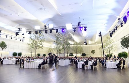 Prezident ailəsi ilə Bakıda keçirilən təntənəli mərasimdə — FOTOLAR + YENİLƏNİB