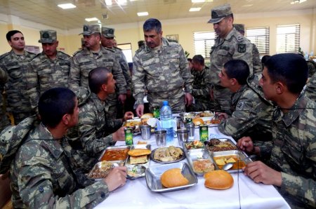 Министр обороны Азербайджана принял участие в открытии ряда военных объектов