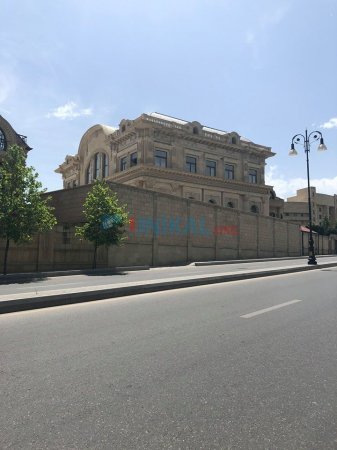 Heydər Əsədova milyonluq villa üçün torpağı kim bağışlayıb - təfərrüat