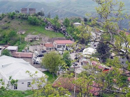 26 ildir Laçınsızıq