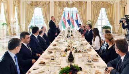 Prezident İlham Əliyevin adından Serbiya Prezidentinin şərəfinə rəsmi ziyafət verilib