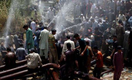 Pakistanda dəhşətli istilər 65 nəfərin ölümünə səbəb oldu