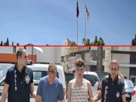 Türk bayrağına hücum edildi-İngilis və fransız tərəfindən