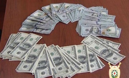 Sosial şəbəkədə qadınları hədələyib pul alan şəxs saxlanıldı